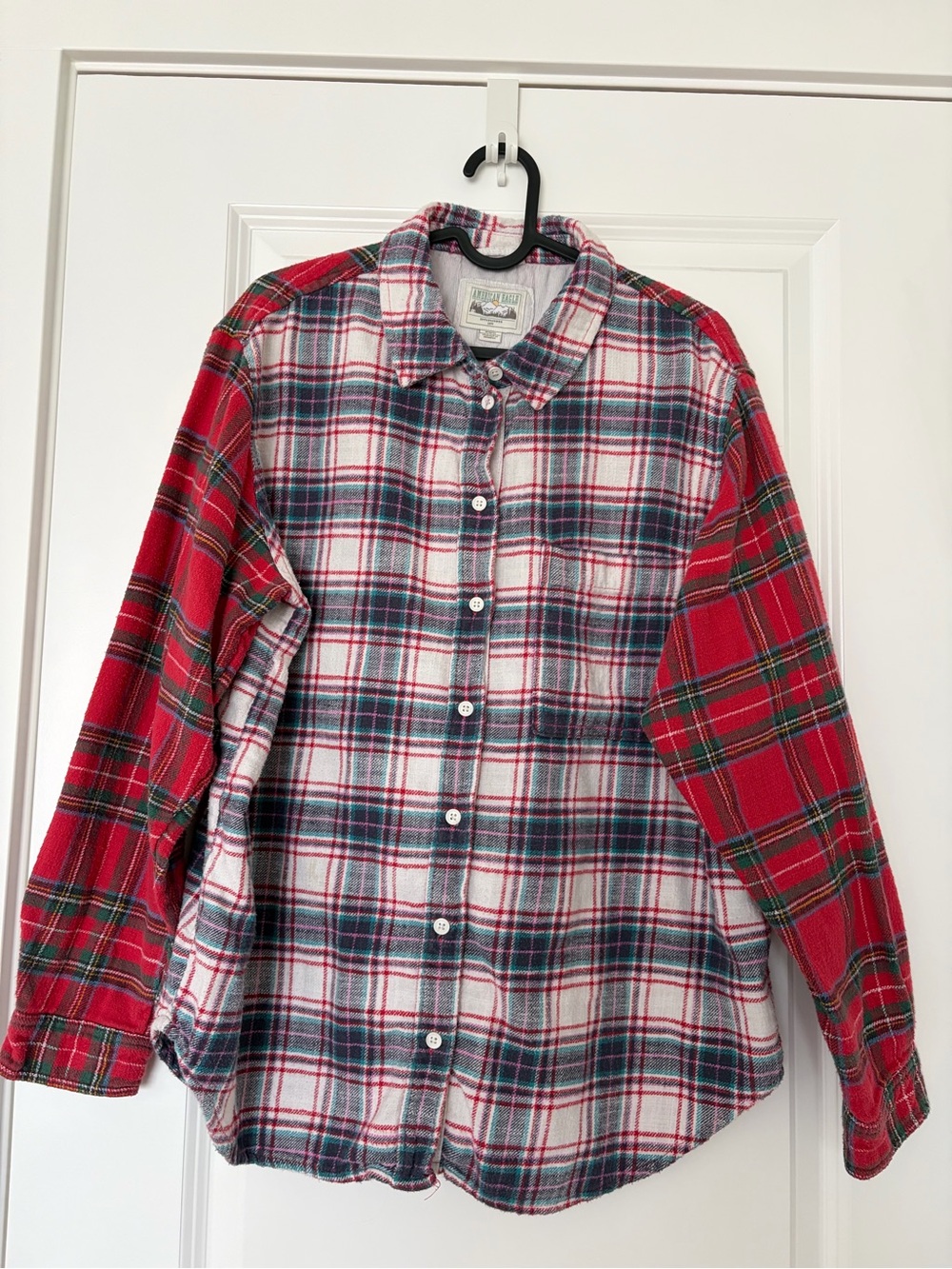 American Eagle Oversized Plaid Button-Up Shirt Size Medium Red White